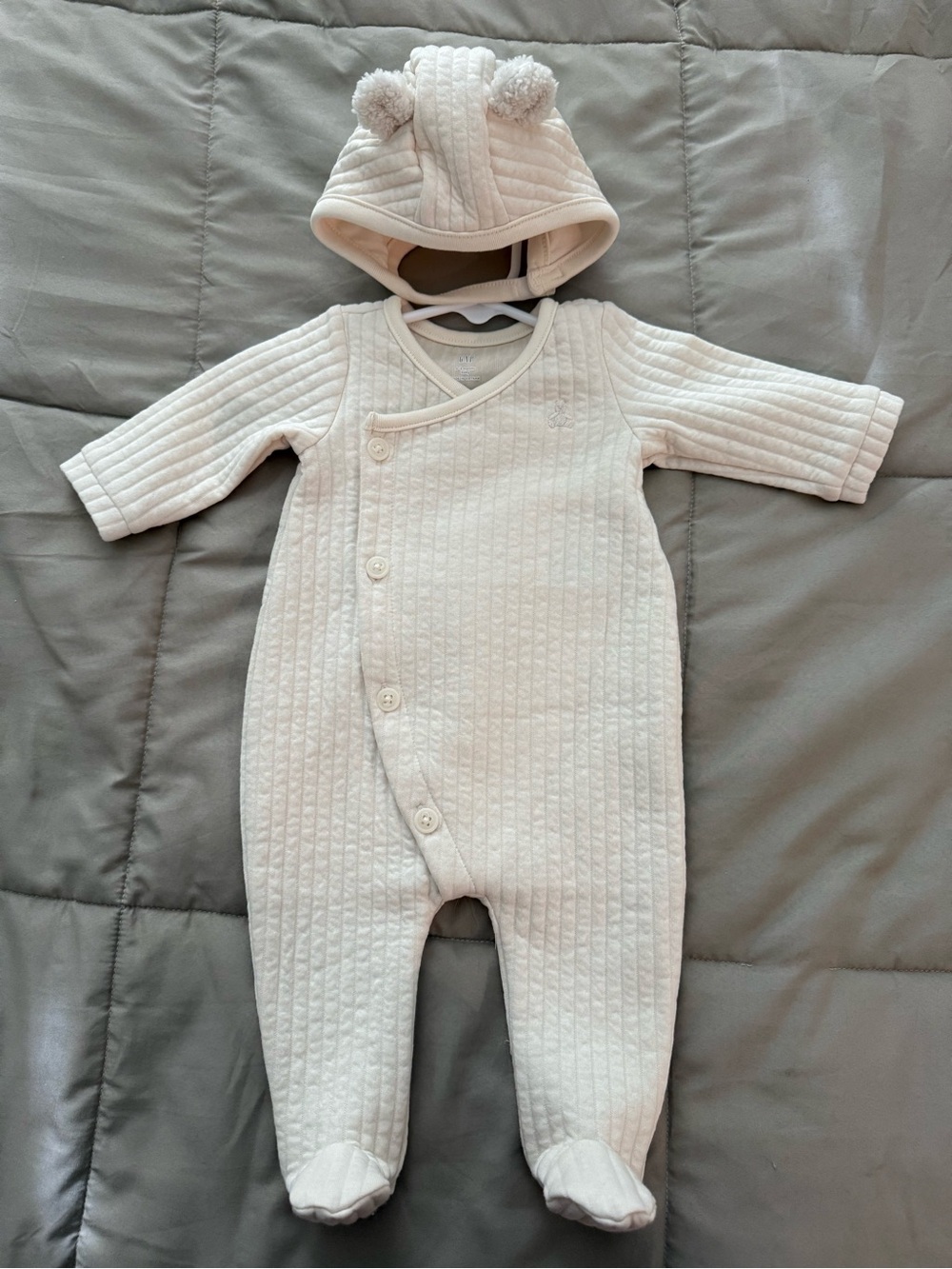 Gap baby outfit